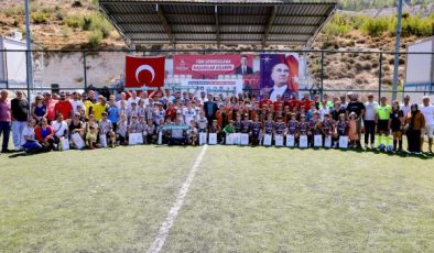 Bayraklı’da anlamlı turnuva:‘Ferdi Zeyrek’ U-12 Cup futbol turnuvası başlıyor!