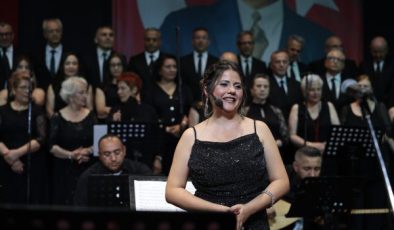 Konak’ta türkü şöleni