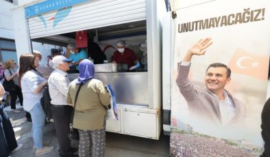 Konak’tan Ferdi Zeyrek anısına yemek ikramı