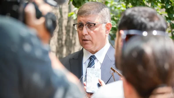 Cemil Tugay: Uzlaşı olmazsa teklifleri halka sunacağım