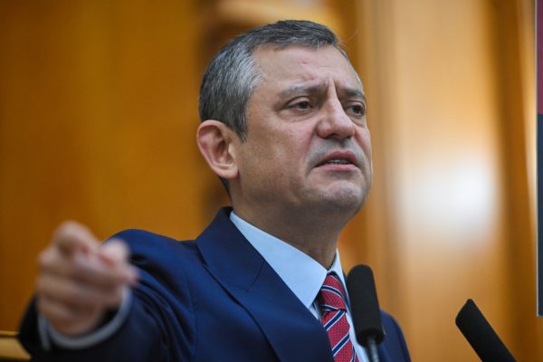 Başsavcılığın resen soruşturma gözdağına Özgür Özel’den yanıt: “Hemen benden başlasın”