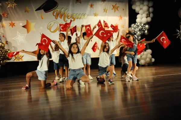 Karşıyaka’nın anaokullarında mezuniyet coşkusu
