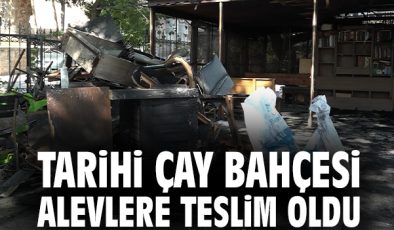 İtfaiye Yangını Kısa Sürede Söndürdü, Tarihi Kayıp!