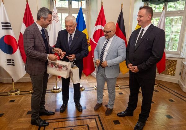 Bornova’dan Avrupa’ya yerel iş birliği köprüsü