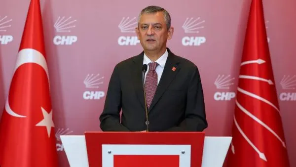 Özgür Özel’den komisyon açıklaması: ‘Nitelikli çoğunluk’ istedi, anayasa tavrını korudu