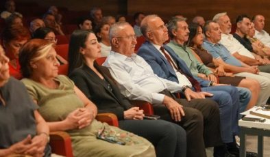 Başkan Ünal Işık: “Madımak Katliamı’nı yapanları ve onları koruyanları  lanetliyorum”Madımak’ta katledilen aydınlar Gaziemir’de anıldı