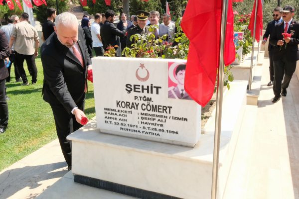 15 Temmuz şehitleri Menemen’de törenle anıldı