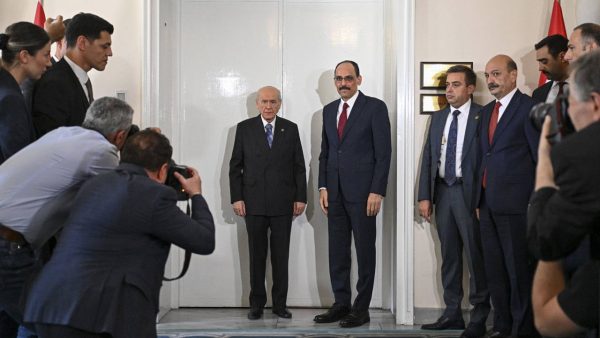 İbrahim Kalın’dan Bahçeli’ye ziyaret: Görüşme sona erdi