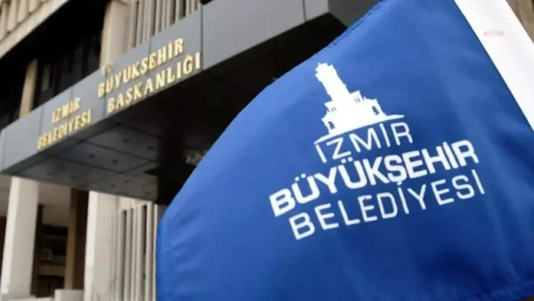 İzmir’de Yolsuzluk Soruşturması: 120 Gözaltı!