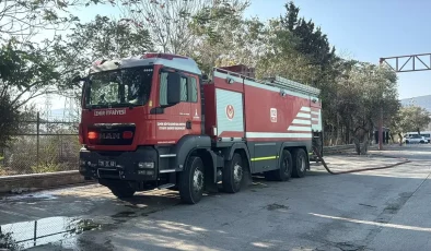 Bornova’da Otluk Alanda Yangın: Araç Hasar Gördü!
