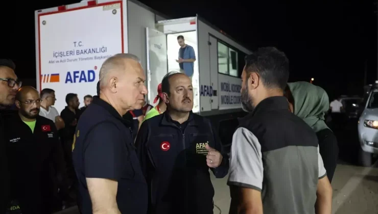 Orman Yangınlarında 2.619 Kişi Güvenli Bölgelere Alındı