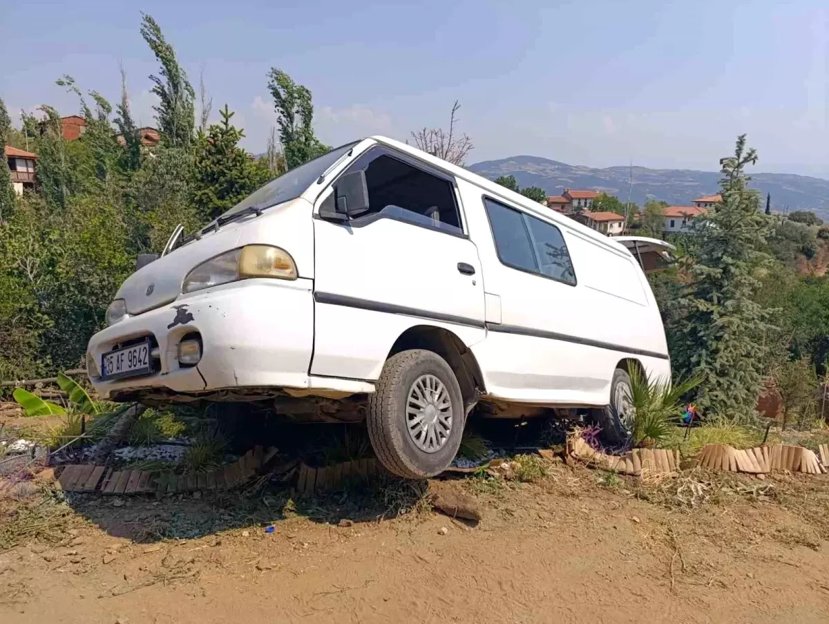 İzmir’de İş Kazası: Panelvan Aracı İşçiyi Ezdi