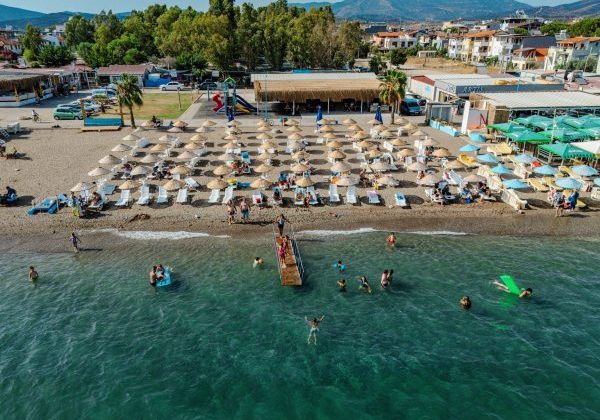 Seferihisar Belediyesi’nden Ürkmez’e Denize Sıfır Sosyal Tesis