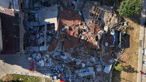 Balıkesir’de depremden etkilenenler geceyi sokakta geçirdi: Deprem anını anlattılar