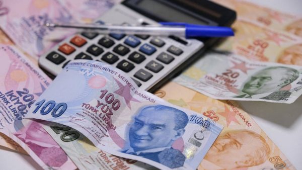 ‘Pazarlık’ sürüyor: Memura ilk teklif bugün verilecek