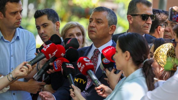 Özgür Özel: Bahçeli’nin açıklamalarını kıymetli buluyoruz, çağrısı kıymetlidir