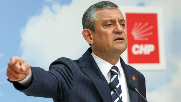 Özgür Özel: Bir uzlaşı zemini arıyoruz, Anayasa tartışması içinde yokuz