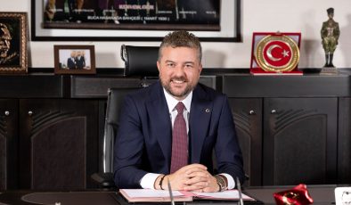 Buca’da eylem bitti, temizlik çalışmaları hızla başladı