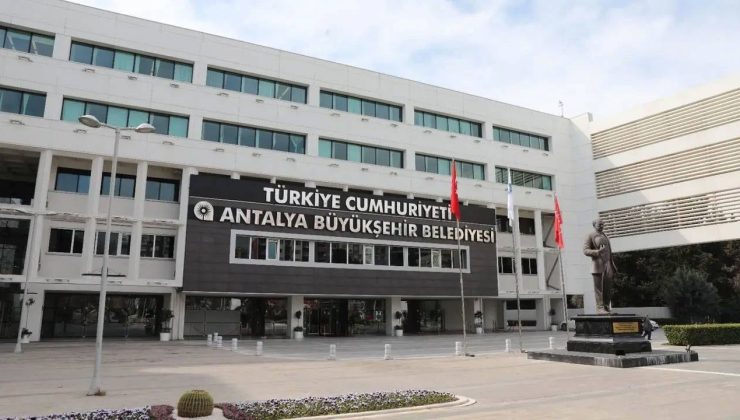 Antalya Büyükşehir Belediyesi’ne operasyon: 17 kişi gözaltına alındı
