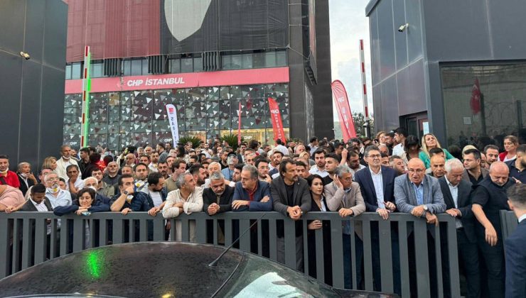 CHP İstanbul İl Başkanlığı ablukada: Yurttaşa biber gazlı müdahale!