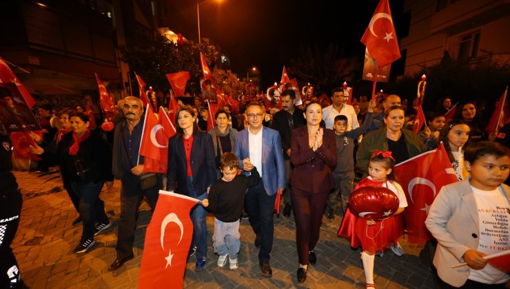 EFES SELÇUK’TA 29 EKİM GURURU: CUMHURİYET COŞKUSU MEYDANLARA TAŞTI