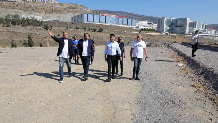 Başkan Önal’dan Saha Mesaisi