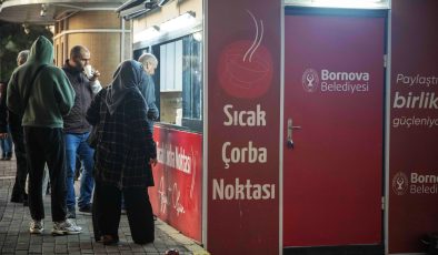 Bornova’da soğuk sabahlar sıcak çorbayla ısınıyor