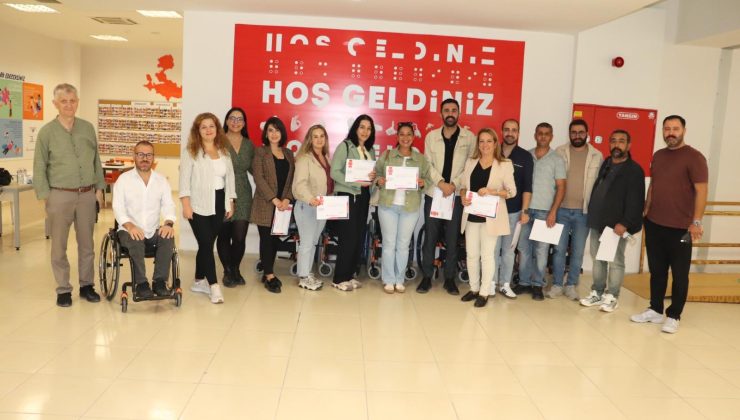 Buca Belediyesi personeline “empati” eğitimi