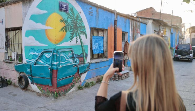 Konak’ta sanat sokaklara yayılmaya devam ediyor