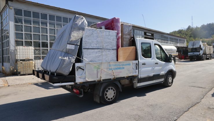 Konak’ta ‘Evden Eve Dayanışma’ devam ediyor