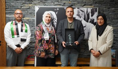 Bornova ve Filistin’in Dura Belediyesi’nden kardeşlik adımı