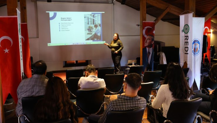 REDİ Türkiye’den Selçuk Efes Kent Belleği’nde kariyer rehberliği eğitimi 