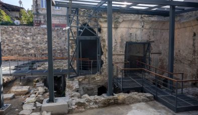 Tarihi hamam günümüzle buluşuyor