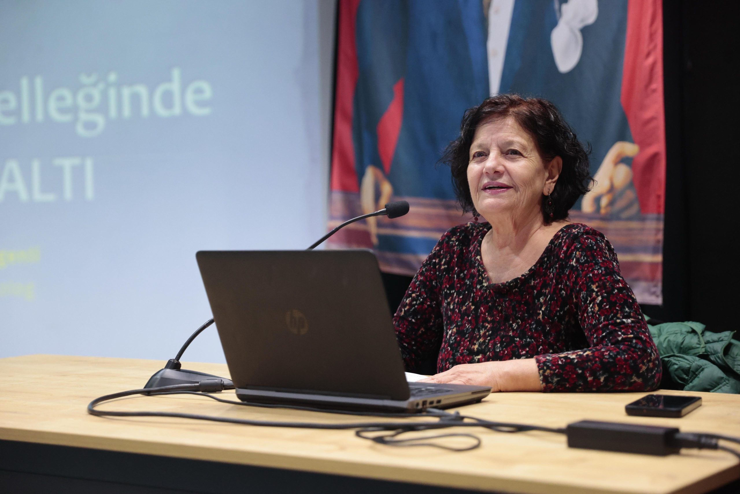 Kemeraltı’nın kent kimliğindeki rolü Kültürel Miras Söyleşileri’nde ele alındı