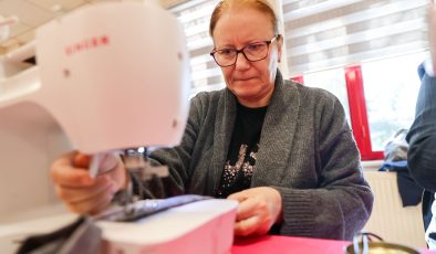 Bucalı kadınların emeği öğrencilere burs oldu