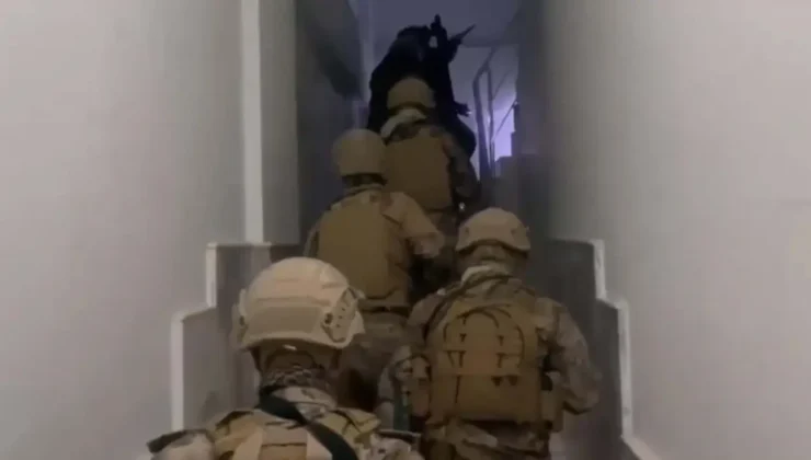 İzmir’de FETÖ operasyonu: 9 şüpheli gözaltında!