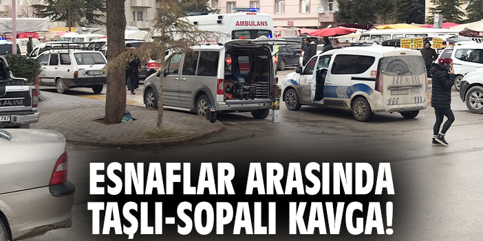 Pazarda Kavga: 5 Yaralı, Polis Müdahale Etti!