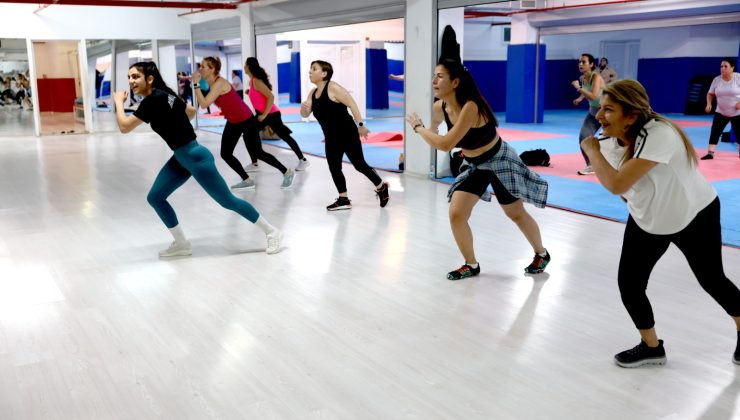 Bayraklı’da Kadınlara Ücretsiz “Tae-Bo” Dersleri Başladı