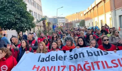 İzmir’de İşçilerden Yarım Gün İş Bırakma Eylemi