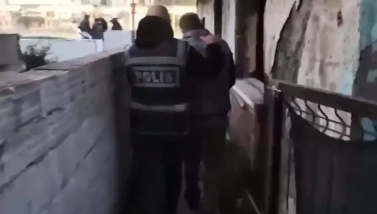 İzmir’de Firari 4 Hükümlü Siber Dolandırıcılıktan Yakalandı