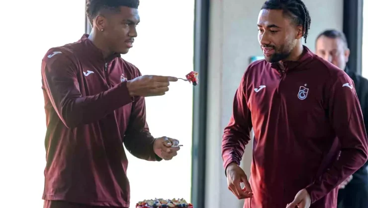 Trabzonspor Göztepe’ye Hazırlanıyor: Folcarelli’ye Kutlama!