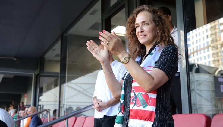 Karşıyaka Belediyesi’nden voleybol turnuvası