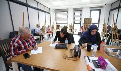 Karşıyaka Belediyesi, Yaşlı Bakım ve Sağlıklı Yaş Alma Fuarı’na hazır