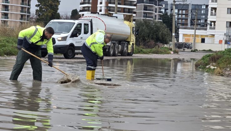 Çiğli Belediyesi Fırtına ve Sağanağa Karşı Seferber Oldu