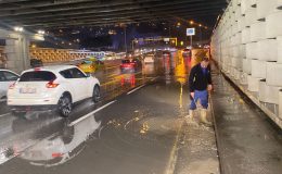 İzmir Sağanak ve Fırtına: Hayat Durma Noktasında!