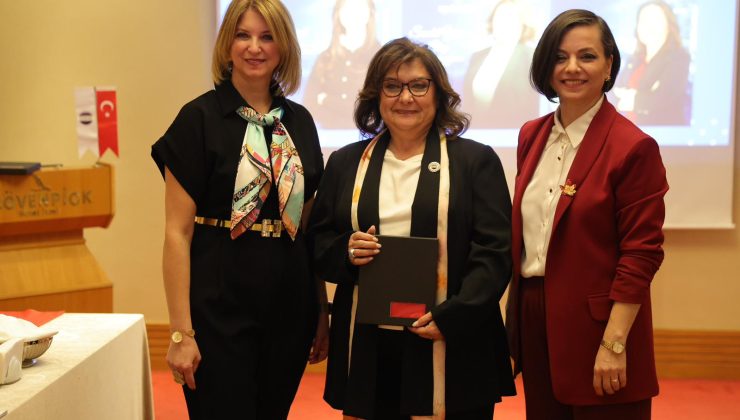 Başkan Kınay: “Kadınlar Değişimin En Güçlü Taşıyıcısıdır”