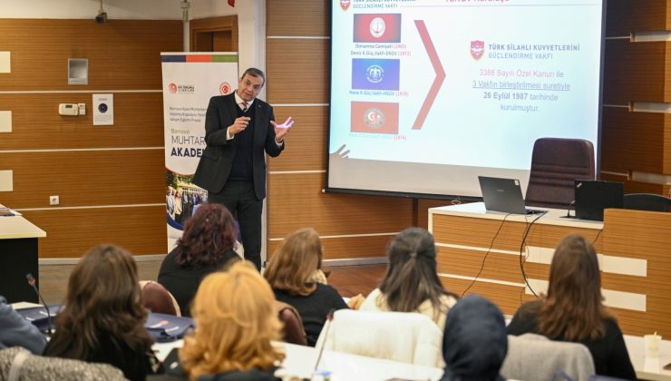 Muhtarlara akademik destek devam ediyor