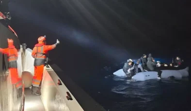 Urla’da 24 Düzensiz Göçmen Kurtarıldı!