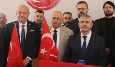 İzmir’de STK’lardan Türk Bayrağına Destek Mesajı!