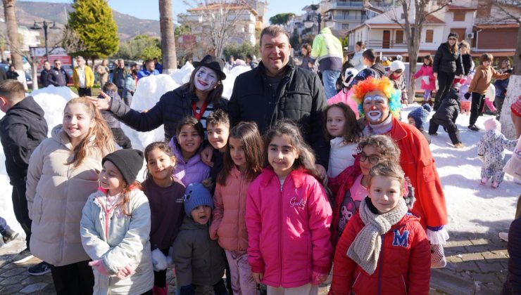 Ürkmez’de yarıyıl tatiline kar sürprizi